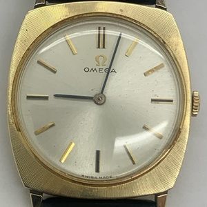 14 KT Gold Omega C.620 17 Jewels Mechanical Watch
